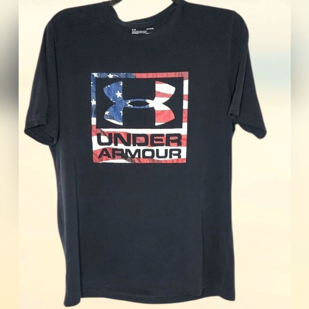 Under Armour HeatGear Shirt Mens Medium Black USA Flag Graphic T-Shirt Athletic